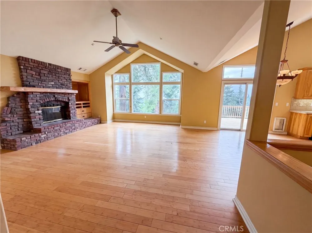 295 Fairway Lake Arrowhead, CA 92352