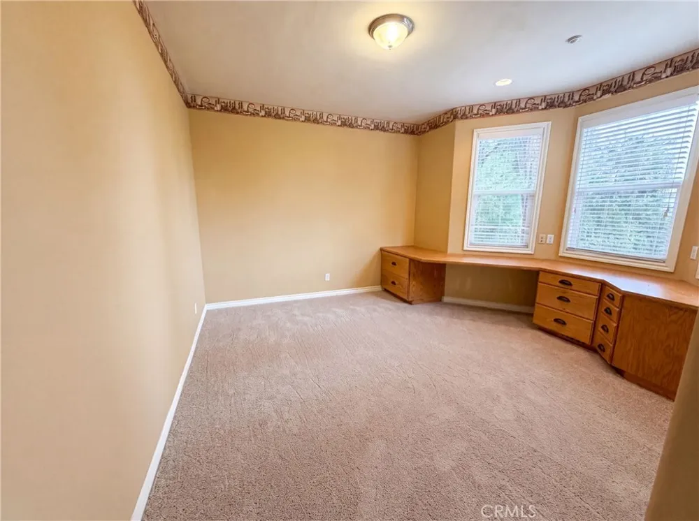 295 Fairway Lake Arrowhead, CA 92352