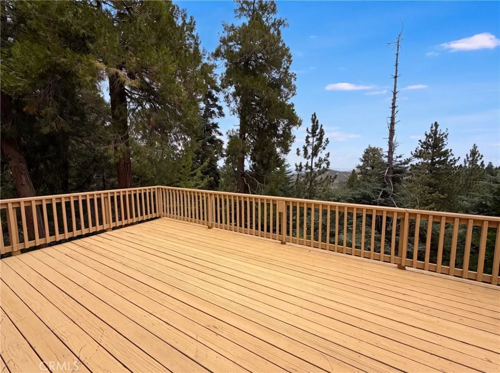 295 Fairway Lake Arrowhead, CA 92352