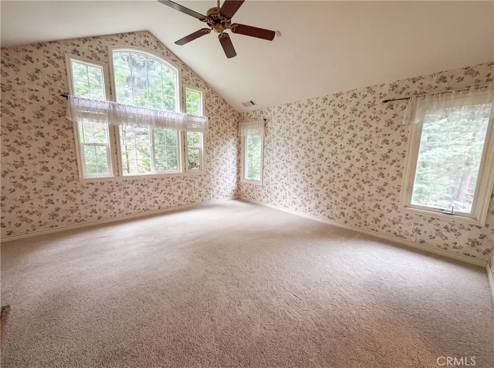 295 Fairway Lake Arrowhead, CA 92352