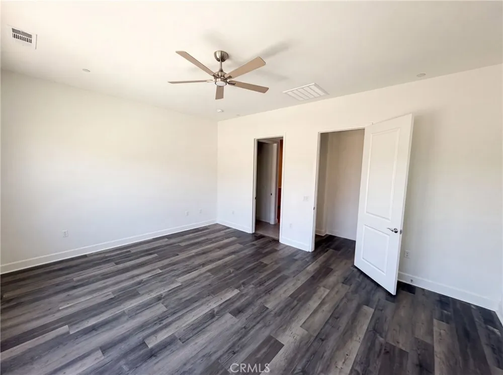 17698 Col Ranch Riverside, CA 92503