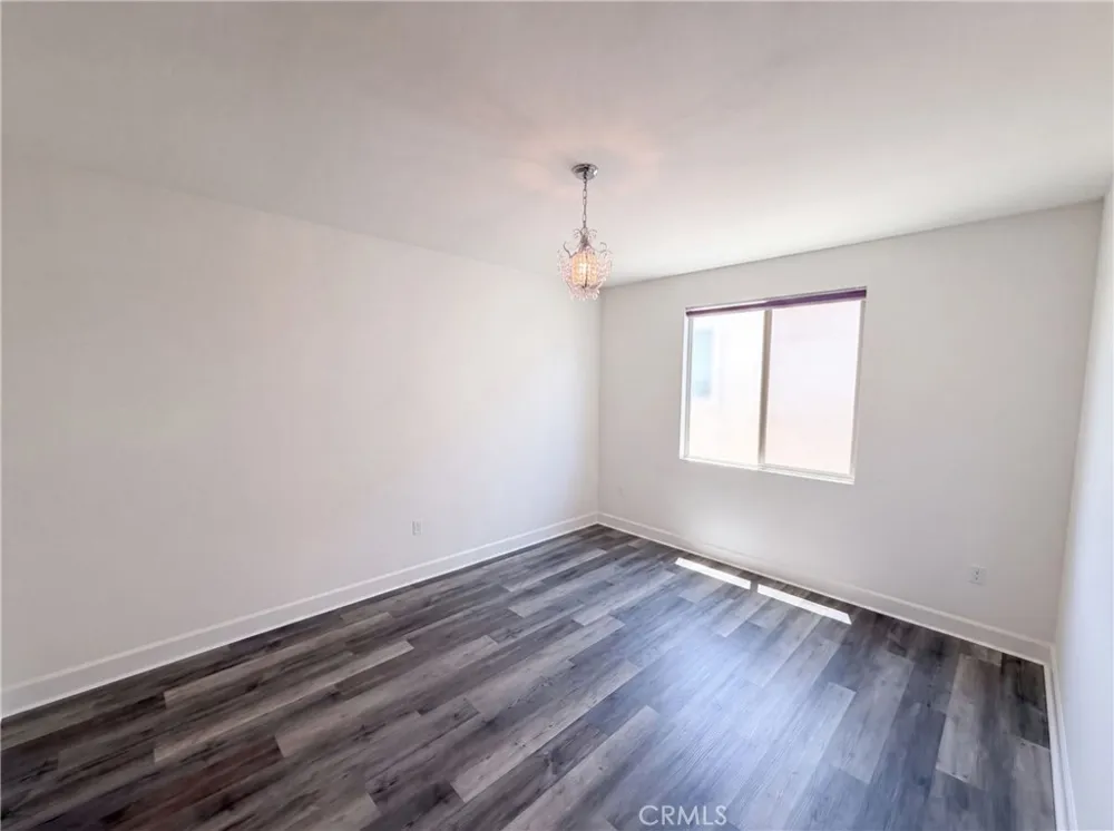 17698 Col Ranch Riverside, CA 92503