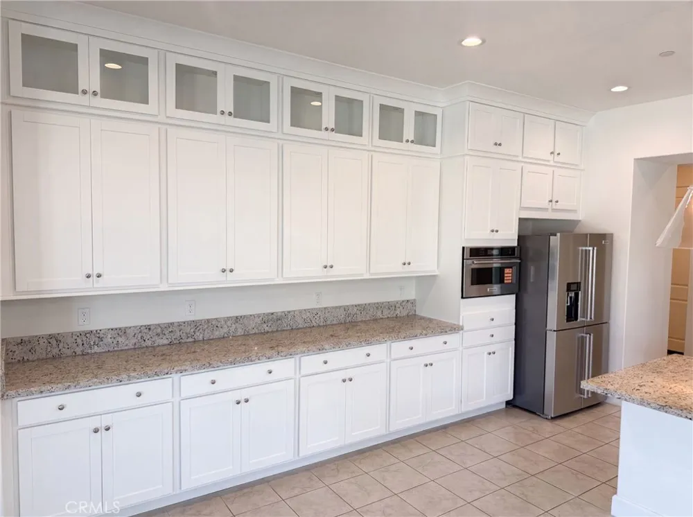 17698 Col Ranch Riverside, CA 92503