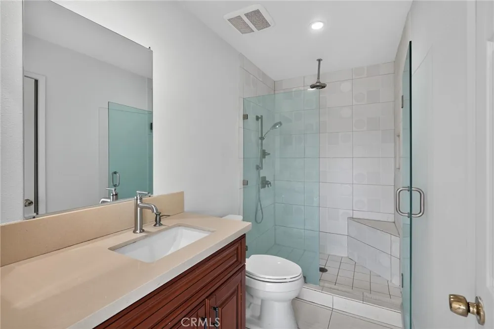 5130 W 1st #E Santa Ana, CA 92703