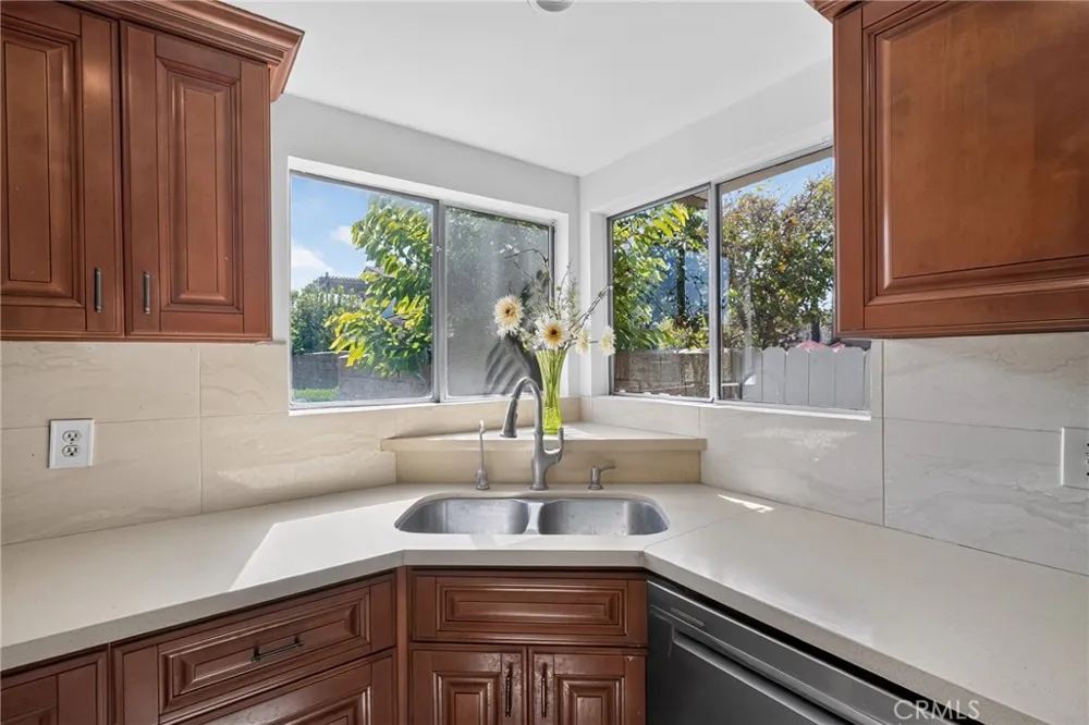 5130 W 1st #E Santa Ana, CA 92703