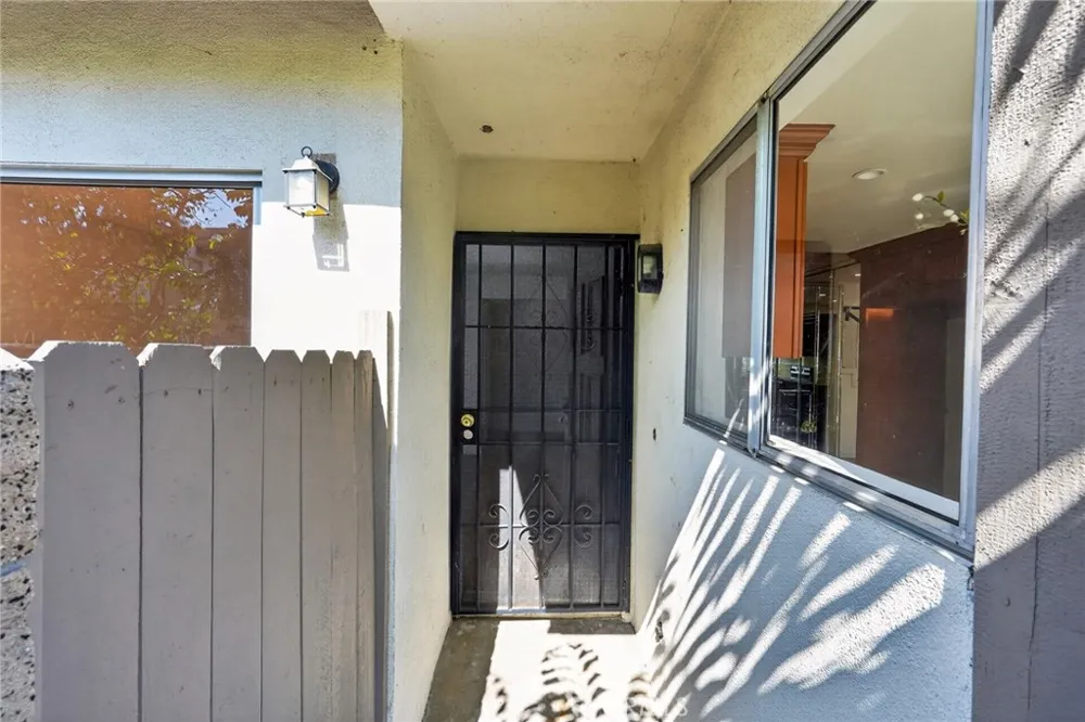 5130 W 1st #E Santa Ana, CA 92703