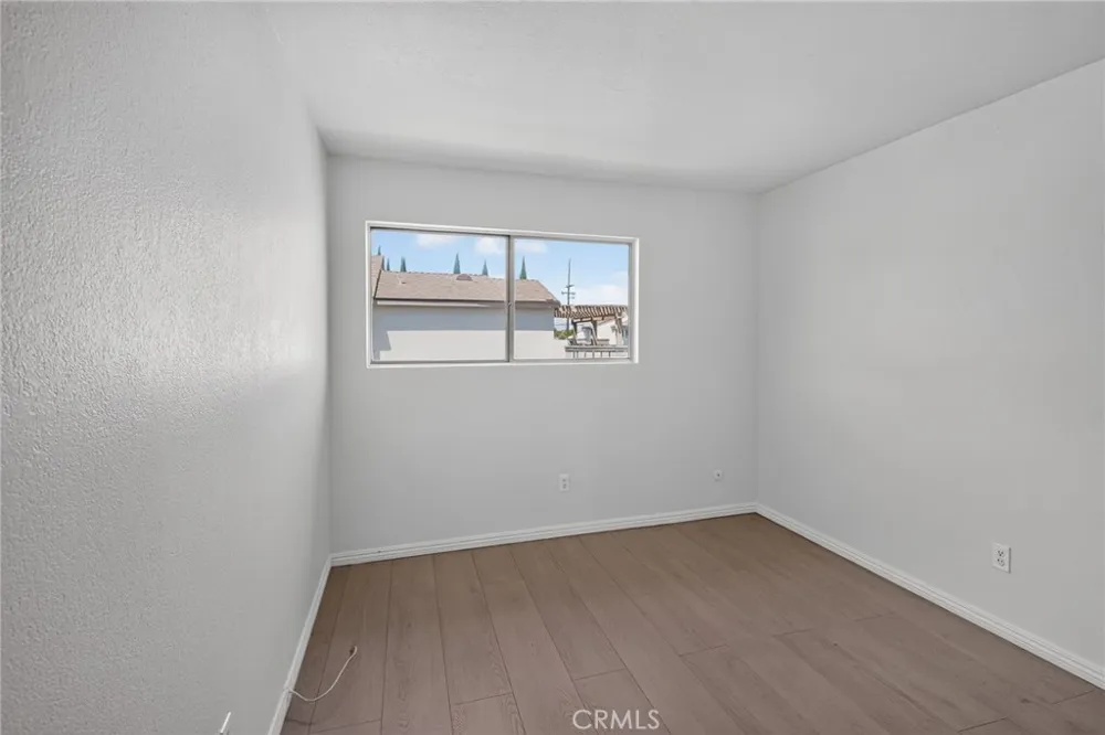 5130 W 1st #E Santa Ana, CA 92703