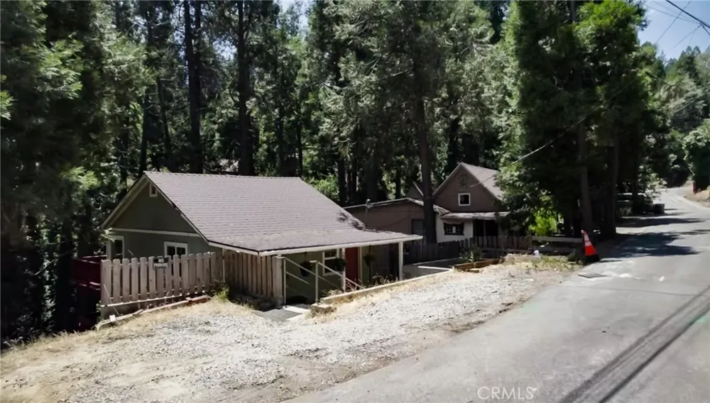 23655 Rocky Dell Crestline, CA 92325