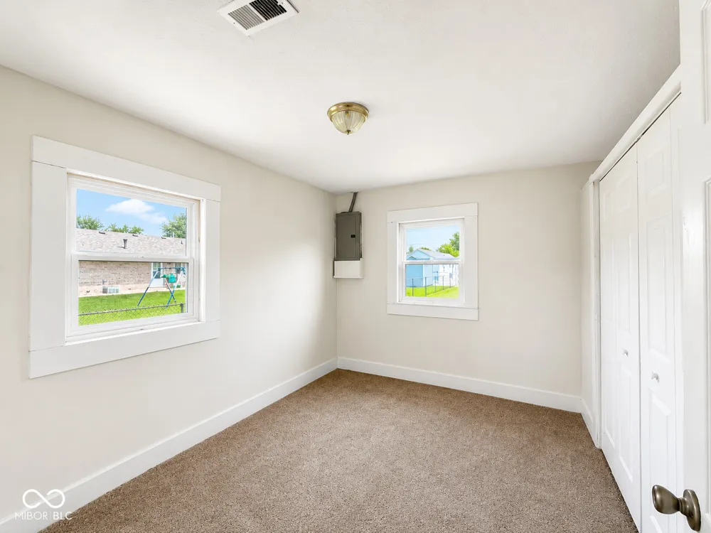 825 Oak Street Tipton, IN 46072