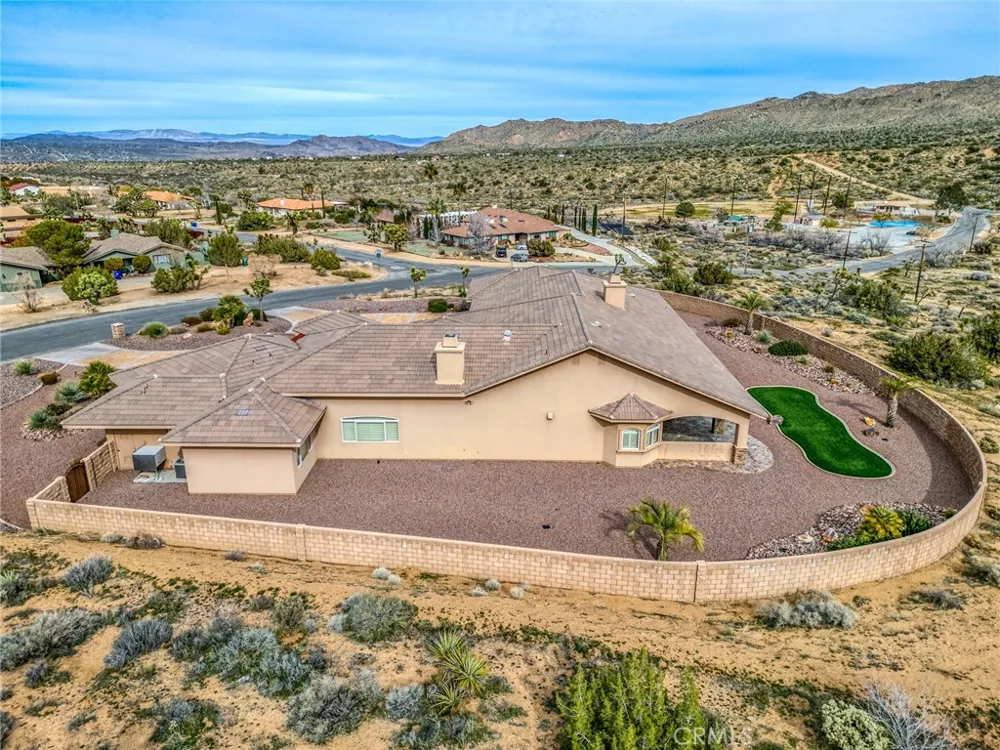 58839 Santa Barbara Dr Yucca Valley, CA 92284