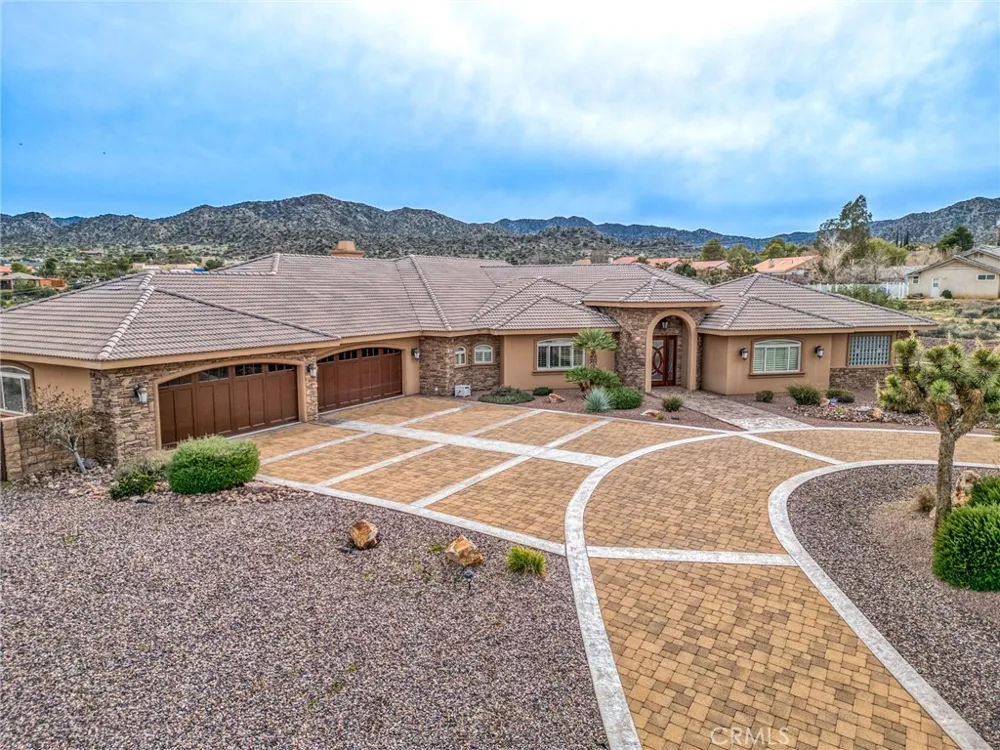 58839 Santa Barbara Dr Yucca Valley, CA 92284