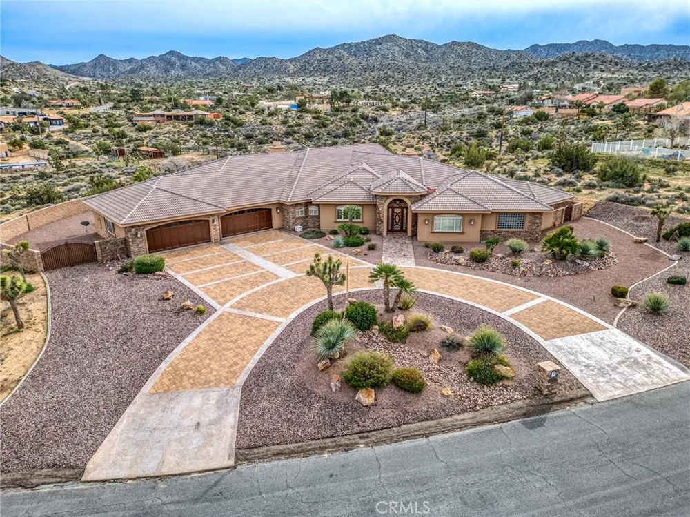 58839 Santa Barbara Dr Yucca Valley, CA 92284
