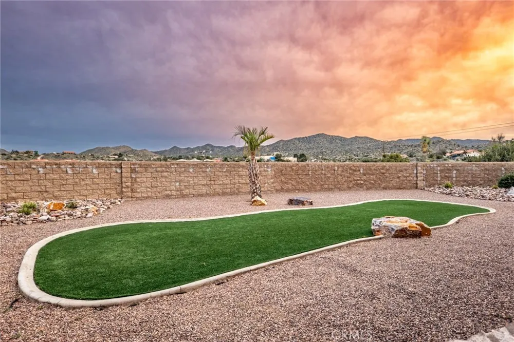 58839 Santa Barbara Dr Yucca Valley, CA 92284