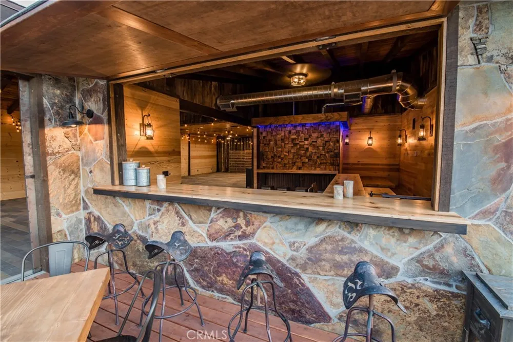 48869 Paradise Avenue Morongo Valley, CA 92256