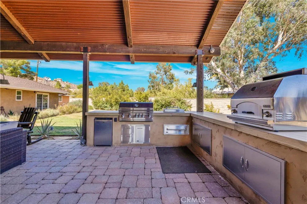 48869 Paradise Avenue Morongo Valley, CA 92256
