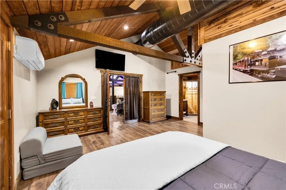 48869 Paradise Avenue Morongo Valley, CA 92256