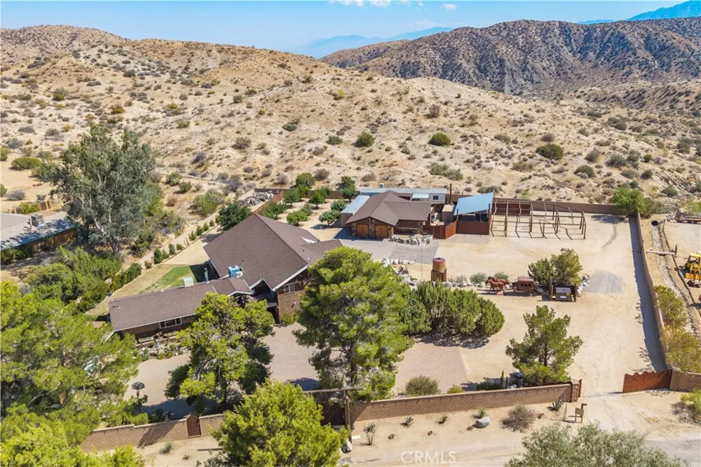 48869 Paradise Avenue Morongo Valley, CA 92256