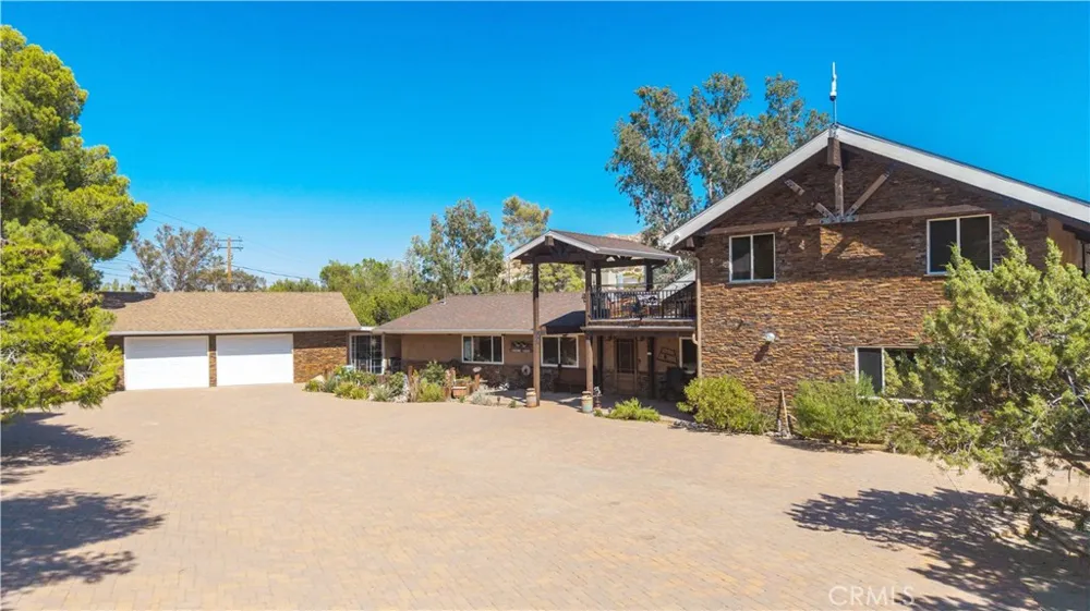 48869 Paradise Avenue Morongo Valley, CA 92256