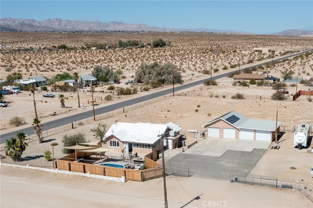 73292 Raymond Way 29 Palms, CA 92277