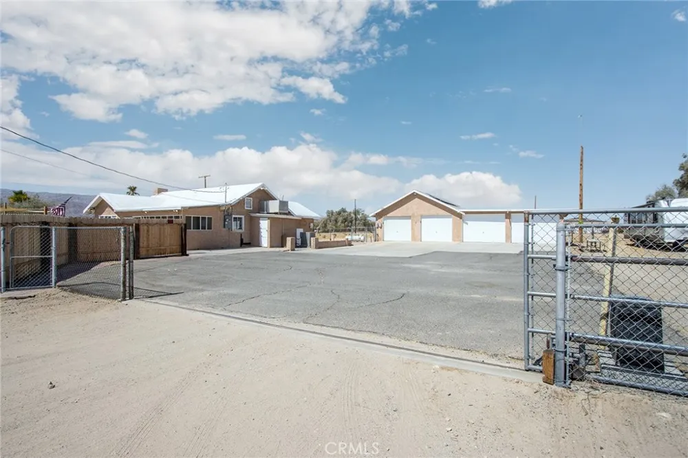 73292 Raymond Way 29 Palms, CA 92277