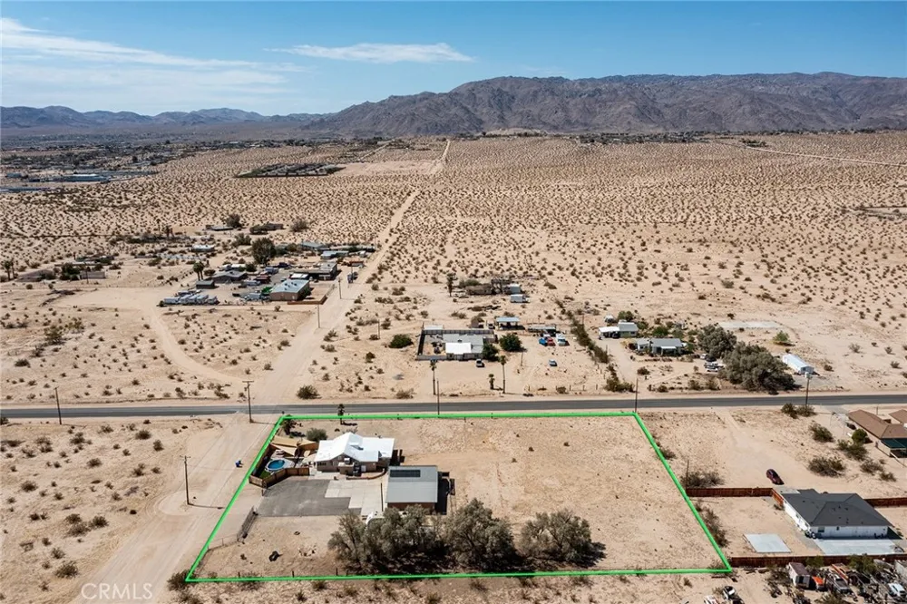 73292 Raymond Way 29 Palms, CA 92277