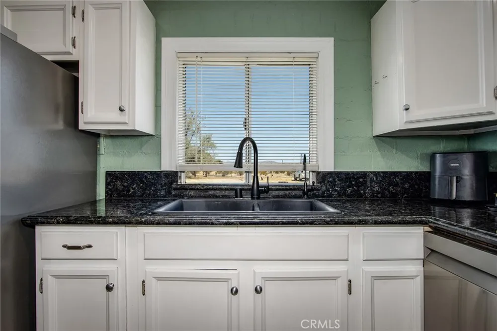 73292 Raymond Way 29 Palms, CA 92277