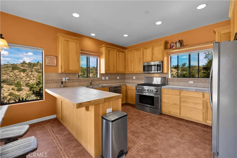 48620 Madison Road Pioneertown, CA 92268