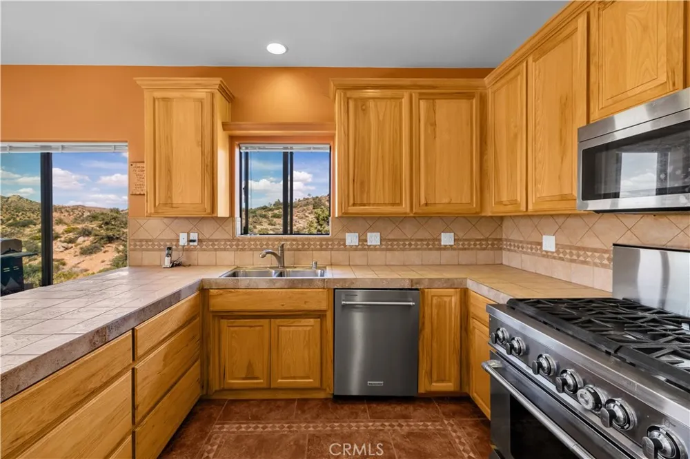48620 Madison Road Pioneertown, CA 92268