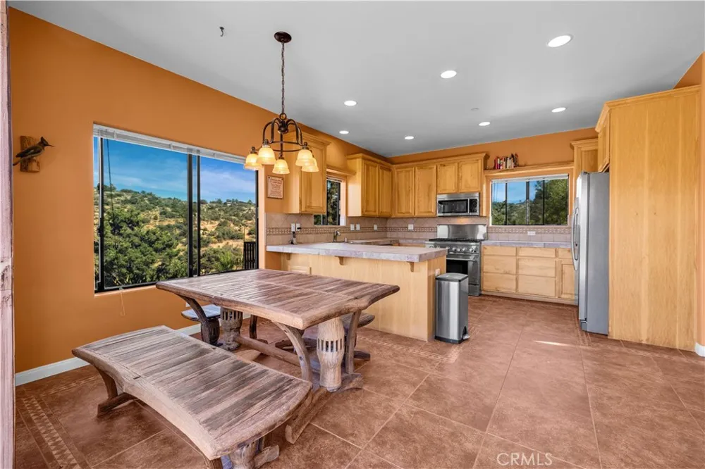 48620 Madison Road Pioneertown, CA 92268