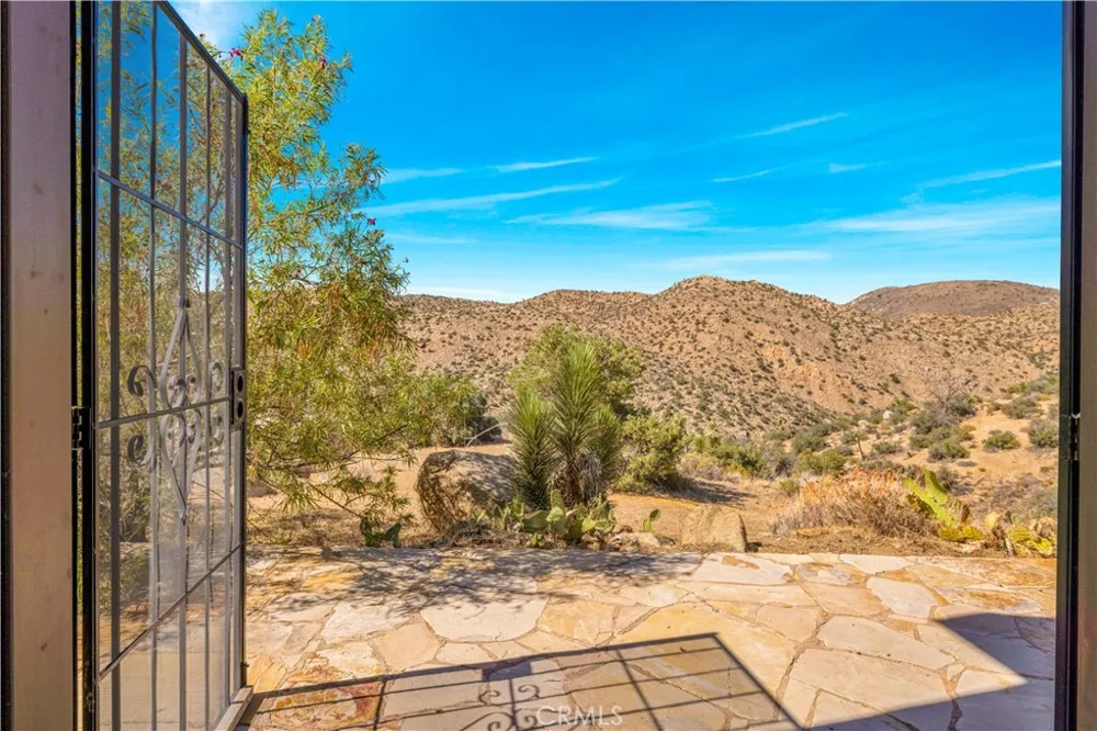 48620 Madison Road Pioneertown, CA 92268