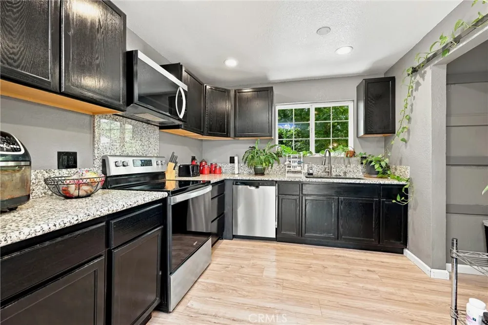 9645 Lee Upper Lake, CA 95485
