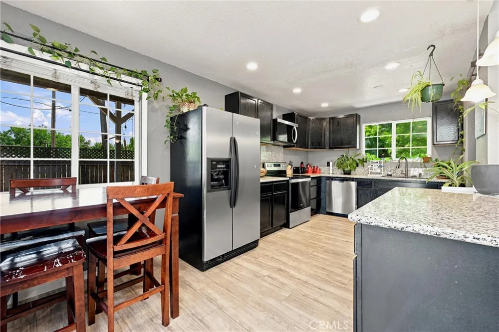 9645 Lee Upper Lake, CA 95485