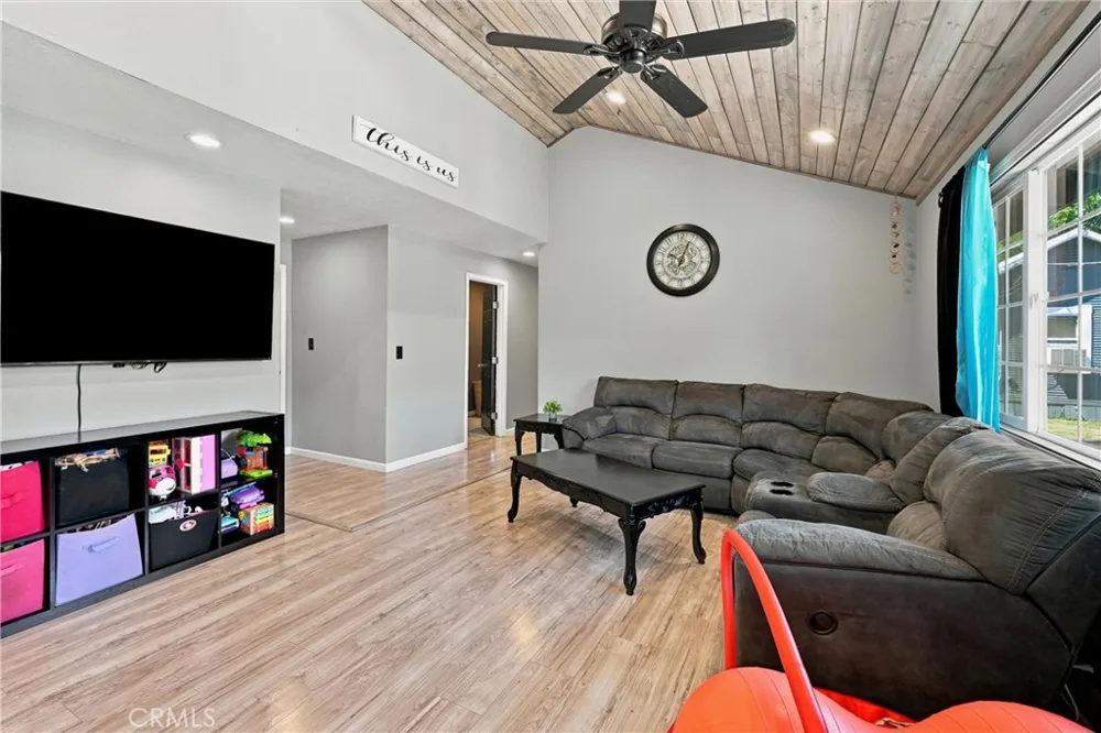 9645 Lee Upper Lake, CA 95485