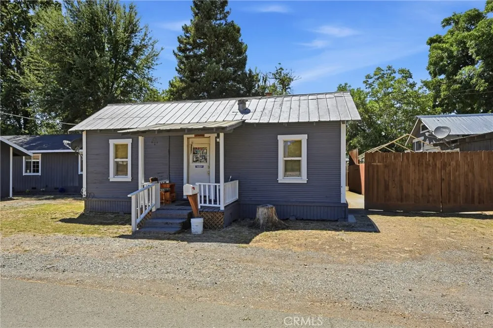 9645 Lee Upper Lake, CA 95485