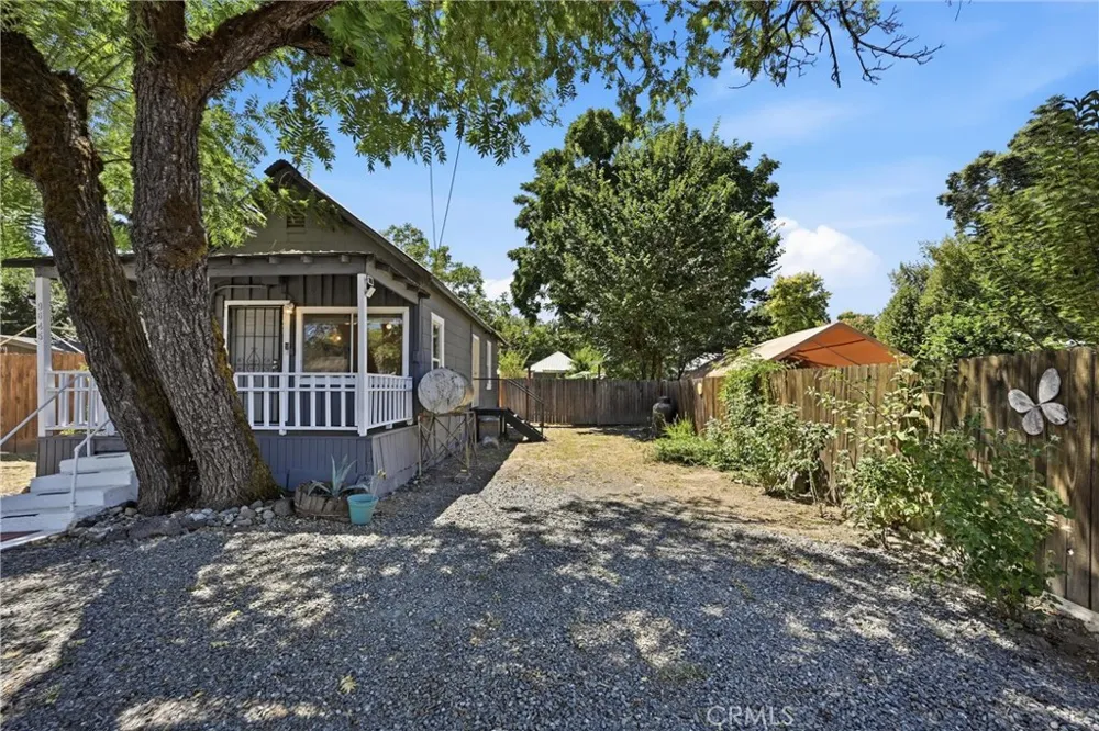 9645 Lee Upper Lake, CA 95485