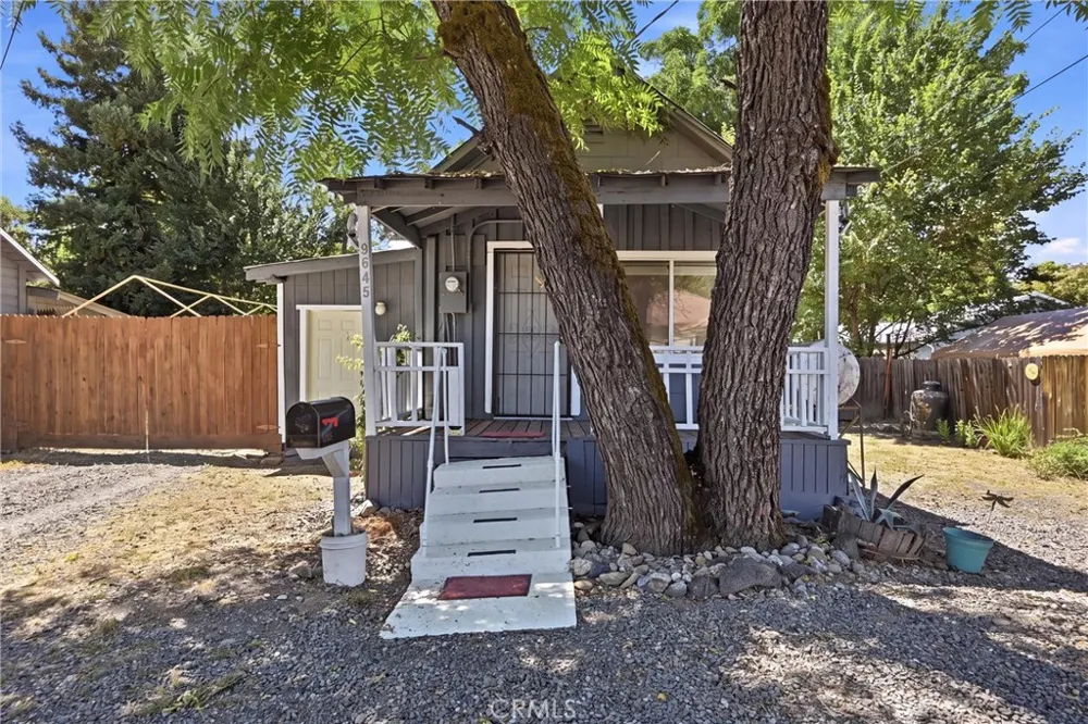 9645 Lee Upper Lake, CA 95485