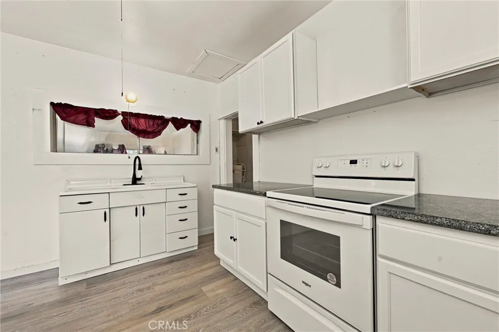 9645 Lee Upper Lake, CA 95485