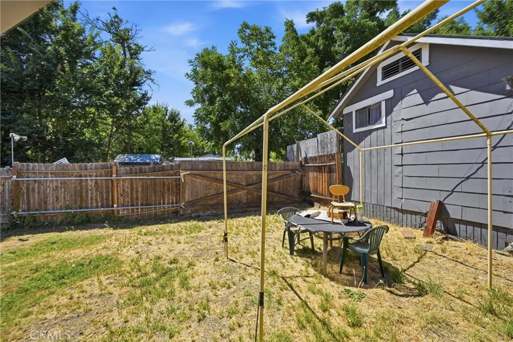 9645 Lee Upper Lake, CA 95485