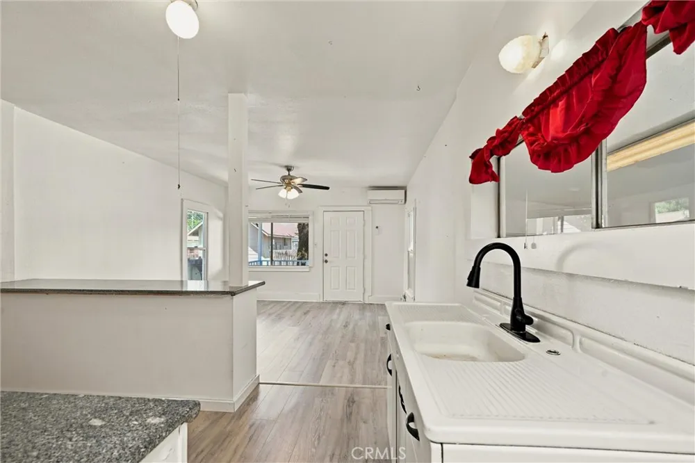 9645 Lee Upper Lake, CA 95485