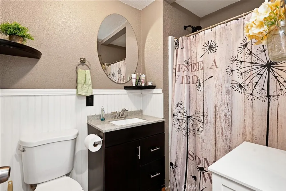 9645 Lee Upper Lake, CA 95485
