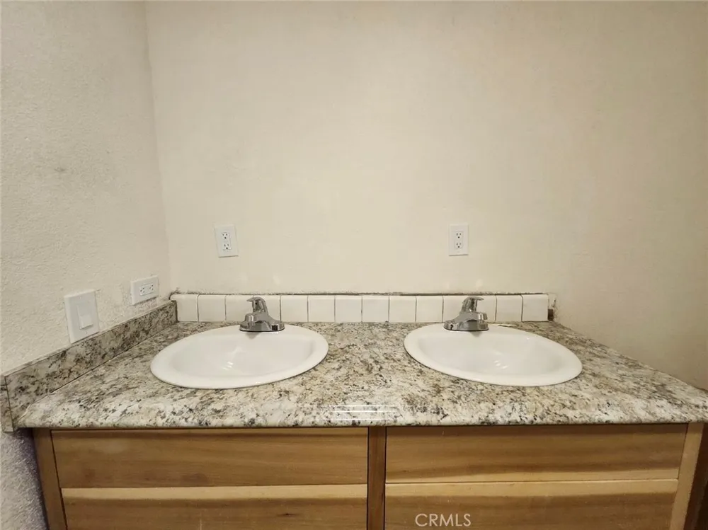 3770 Oakland Avenue Clearlake, CA 95422
