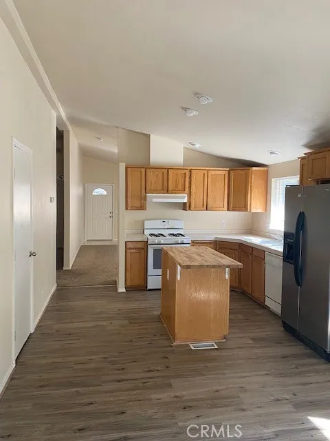 19167 Deer Hill Road Hidden Valley Lake, CA 95467