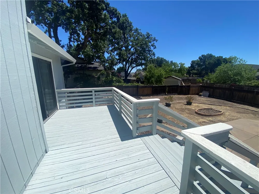 19491 Mountain Meadow S Hidden Valley Lake, CA 95467