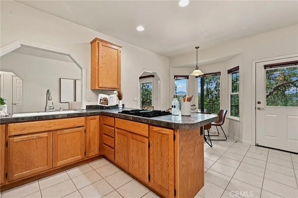 18649 Deer Hill Hidden Valley Lake, CA 95467