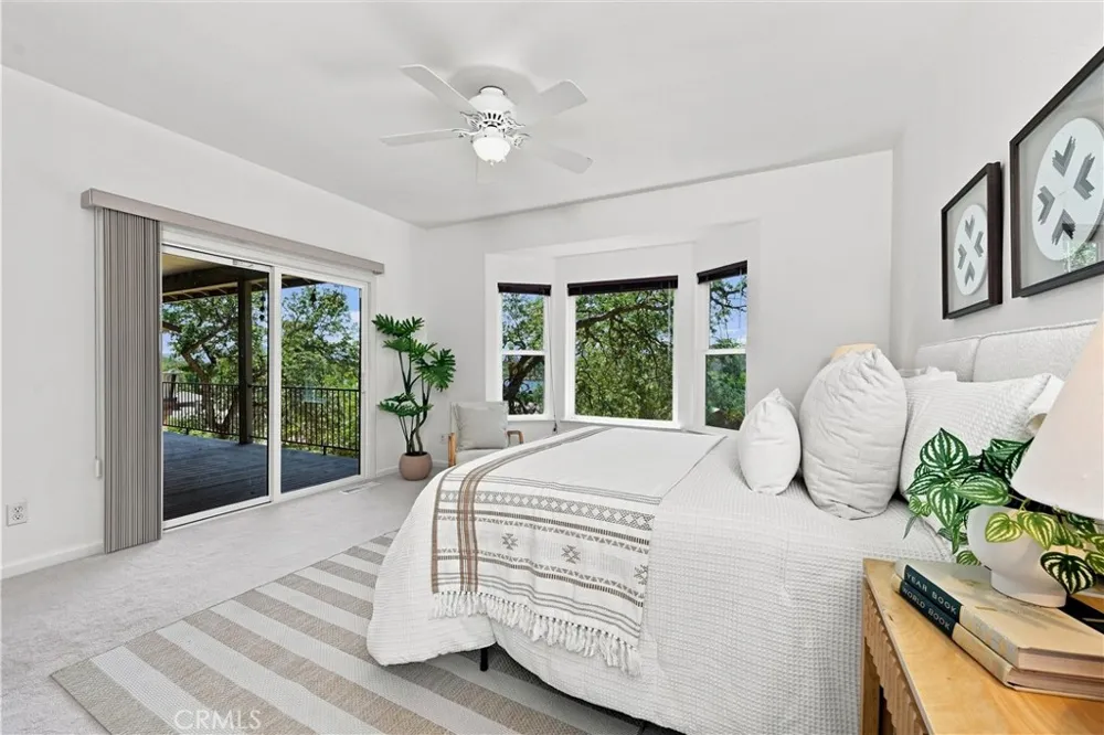 18649 Deer Hill Hidden Valley Lake, CA 95467
