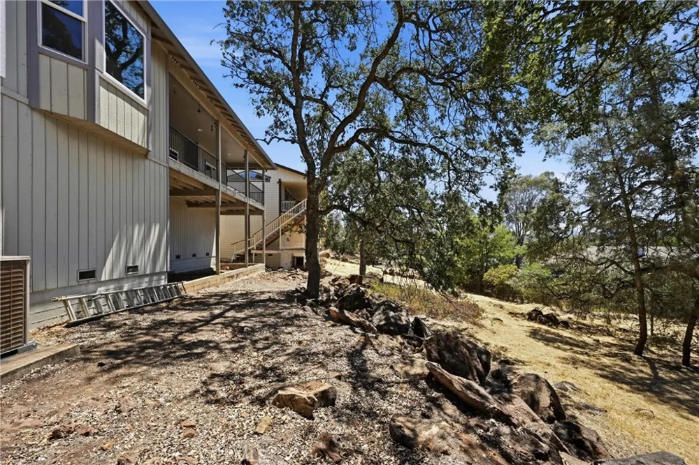 18649 Deer Hill Hidden Valley Lake, CA 95467