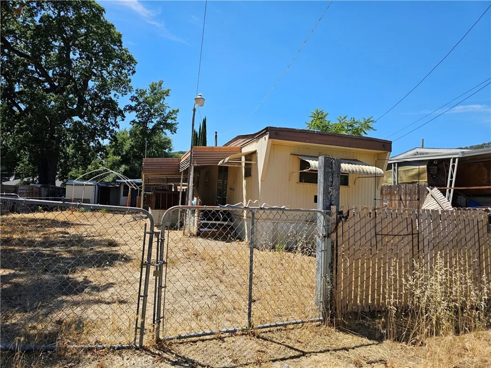 365 Butler Clearlake Oaks, CA 95423