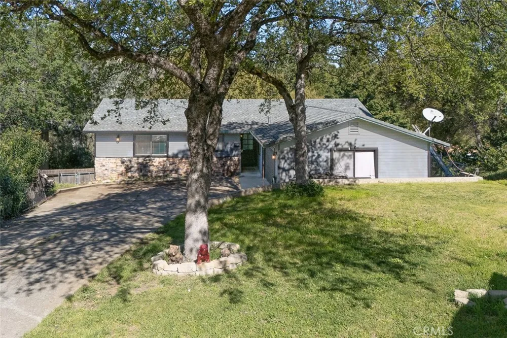 11 Cove Court Oroville, CA 95966