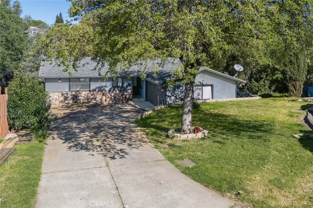 11 Cove Court Oroville, CA 95966