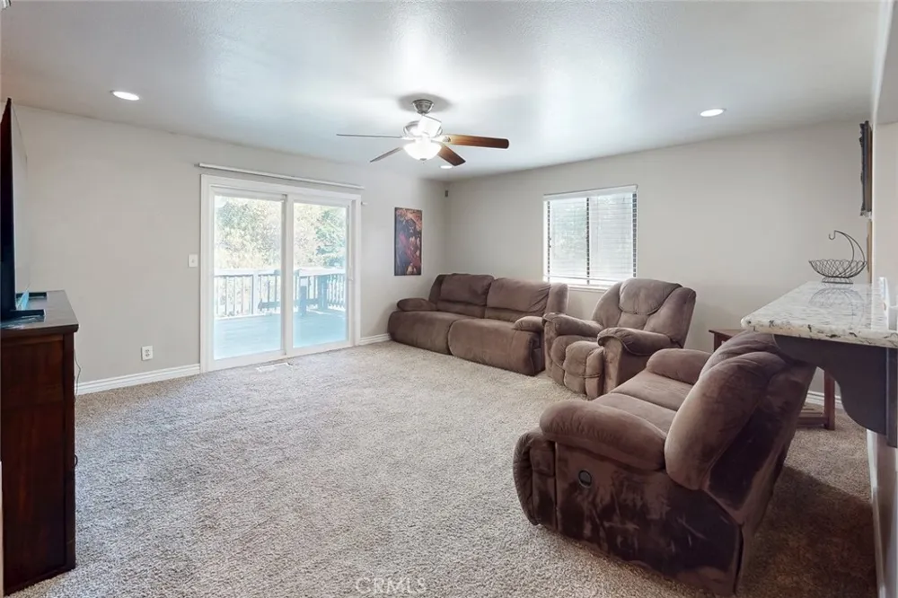 11 Cove Court Oroville, CA 95966